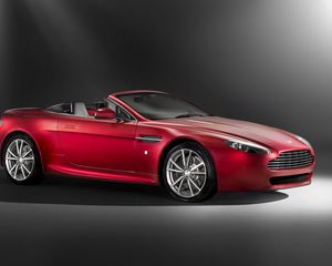 Превью обои aston martin, v8, vantage, 2008, красный, вид сбоку, астон мартин, стиль