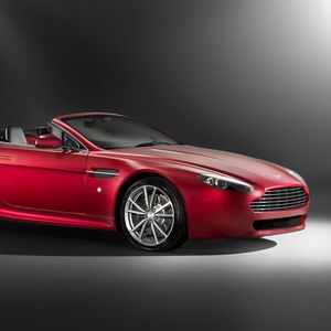 Превью обои aston martin, v8, vantage, 2008, красный, вид сбоку, астон мартин, стиль