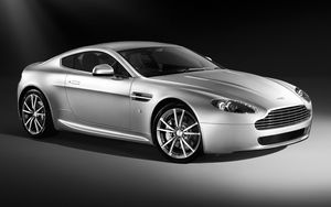 Превью обои aston martin, v8, vantage, 2008, серебряный, вид сбоку, астон мартин, стиль