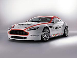 Превью обои aston martin, v8, vantage, 2008, белый, вид спереди, стиль, астон мартин, спорт