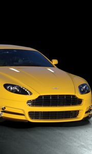 Превью обои aston martin, v8, vantage, желтый, вид спереди, авто, астон мартин, стиль