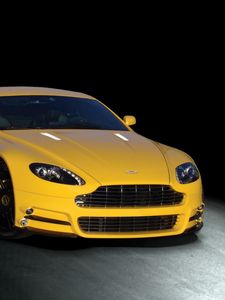 Превью обои aston martin, v8, vantage, желтый, вид спереди, авто, астон мартин, стиль