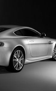 Превью обои aston martin, v8, vantage, 2008, серебряный, вид сбоку, стиль, авто, астон мартин