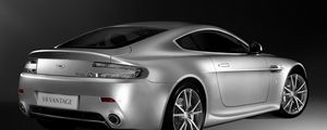 Превью обои aston martin, v8, vantage, 2008, серебряный, вид сбоку, стиль, авто, астон мартин