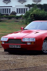 Превью обои aston martin, v8, vantage, 1986, красный, вид спереди, авто, астон мартин, дом