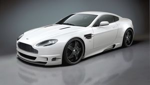 Превью обои aston martin, v8, vantage, 2008, белый, вид сбоку, стиль, отражение, астон мартин