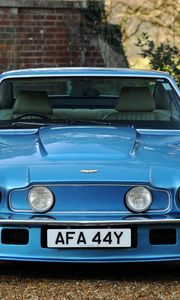 Превью обои aston martin, v8, vantage, 1977, голубой, вид спереди, авто, астон мартин