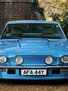 Превью обои aston martin, v8, vantage, 1977, голубой, вид спереди, авто, астон мартин