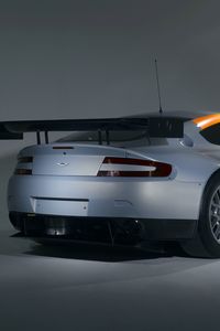 Превью обои aston martin, v8, vantage, 2008, серый, вид сзади, стиль, астон мартин