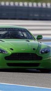 Превью обои aston martin, v8, vantage, 2007, зеленый, вид спереди, астон мартин, авто