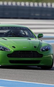 Превью обои aston martin, v8, vantage, 2007, зеленый, вид спереди, астон мартин, авто