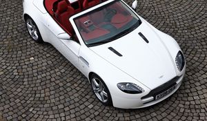 Превью обои aston martin, v8, vantage, 2008, белый, вид сверху, кабриолет, стиль