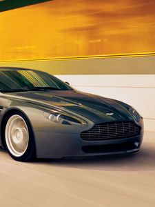 Превью обои aston martin, v8, vantage, 2005, черный, вид сбоку, стиль, астон мартин, скорость