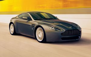 Превью обои aston martin, v8, vantage, 2005, черный, вид сбоку, стиль, астон мартин, скорость