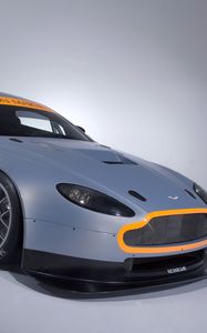 Превью обои aston martin, v8, vantage, 2008, серый, вид сбоку, стиль