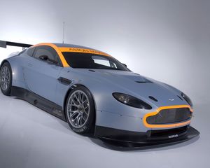 Превью обои aston martin, v8, vantage, 2008, серый, вид сбоку, стиль