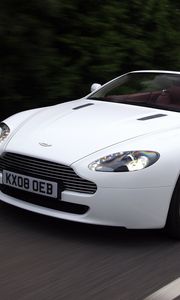 Превью обои aston martin, v8, vantage, 2008, белый, вид спереди, авто, астон мартин, скорость