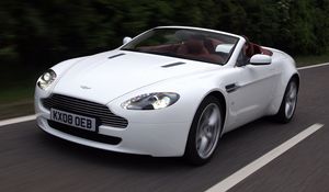 Превью обои aston martin, v8, vantage, 2008, белый, вид спереди, авто, астон мартин, скорость