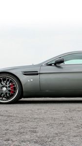 Превью обои aston martin, v8, vantage, 2005, серый, вид сбоку, стиль, астон мартин, спорт