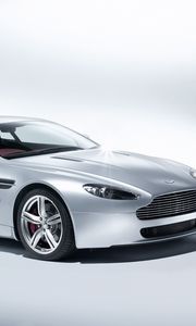 Превью обои aston martin, v8, vantage, 2008, белый, вид сбоку, авто