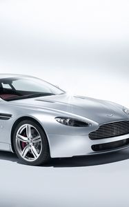 Превью обои aston martin, v8, vantage, 2008, белый, вид сбоку, авто