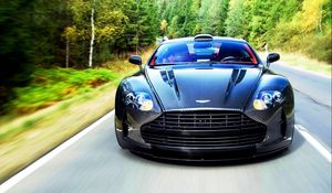 Превью обои aston martin, vanquish, 2015, вид спереди, движение