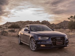 Превью обои audi a4, audi, автомобиль, черный, пустыня