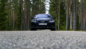 Превью обои audi a4, audi, автомобиль, черный, вид спереди