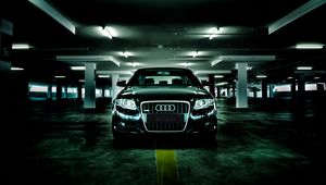 Превью обои audi a4, audi, автомобиль, черный, вид спереди, огни