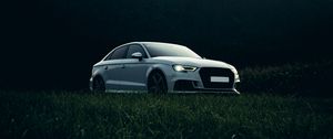 Превью обои audi, автомобиль, белый, трава, природа