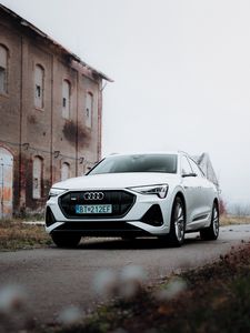 Превью обои audi, автомобиль, белый, вид спереди