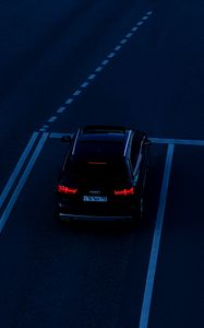 Превью обои audi, автомобиль, фары, дорога, разметка