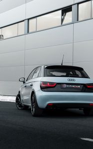 Превью обои audi, автомобиль, вид сзади, дорога