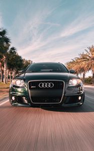 Превью обои audi, машина, вид спереди, движение