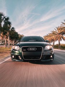 Превью обои audi, машина, вид спереди, движение