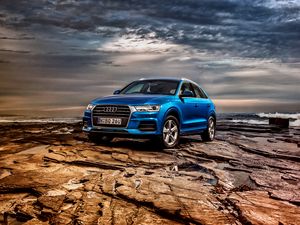 Превью обои audi, q3, tfsi, quattro, au-spec, синий, вид сбоку