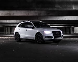 Превью обои audi q5, audi, автомобиль, белый, вид сбоку