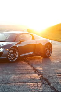 Превью обои audi r8, audi, спорткар, черный, дорога, солнечный свет