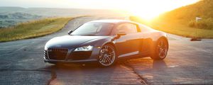 Превью обои audi r8, audi, спорткар, черный, дорога, солнечный свет