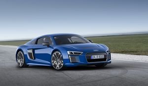 Превью обои audi, r8, e-tron, синий, вид сбоку