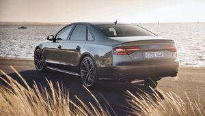 Превью обои audi, s8, вид сзади