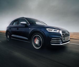 Превью обои audi sq5, audi, дорога, движение, скорость