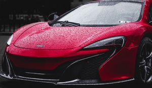Превью обои авто, красный, вид спереди, фары, капли