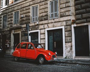 Превью обои авто, ретро, красный, улица