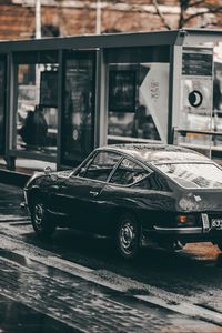 Превью обои авто, вид сбоку, город, дождь