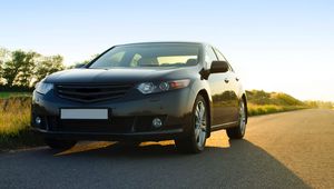 Превью обои авто, вид сбоку, солнечный свет