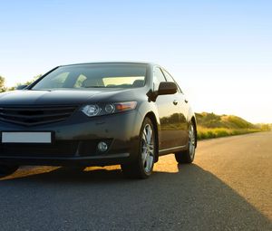 Превью обои авто, вид сбоку, солнечный свет
