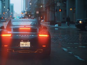 Превью обои авто, вид сзади, улица, вечер