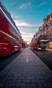 Превью обои автобусы, скорость, движение, улица, лондон, великобритания