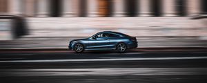 Превью обои автомобиль, дорога, скорость, движение, размытость